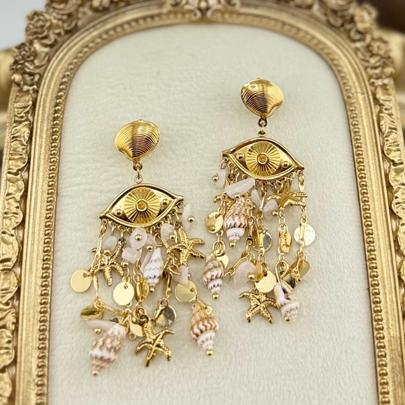 Gold Shell & Pearl Dangle Earrings – Baroque Ocean-Inspired Statement Jewelry - Picture 9 of 11